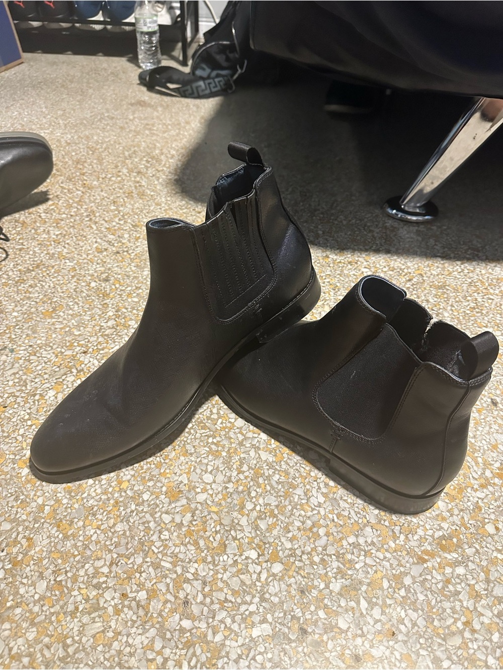 Classic Men's Black Chelsea Boots - Sleek Slip-On Style